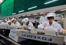Foxconn planira da radnike zamijeni robotima