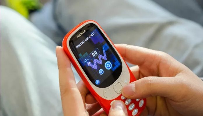Nova Nokia 3310 crvena