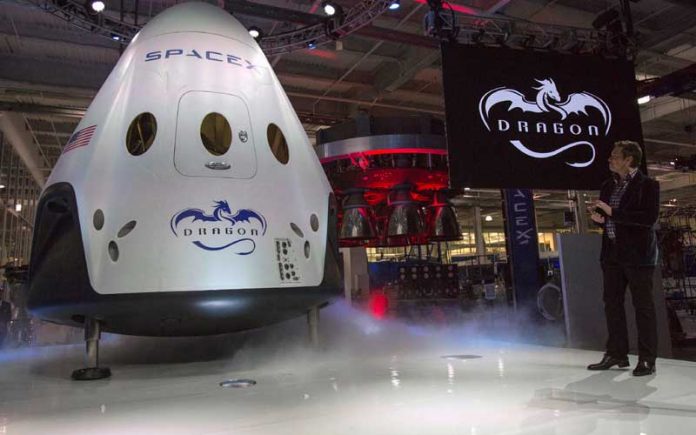 Space X vodi turiste na put oko mjeseca Space X vodi turiste na put oko mjeseca