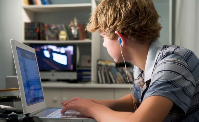 Koliko djeca smiju provoditi vremena ispred kompjutera