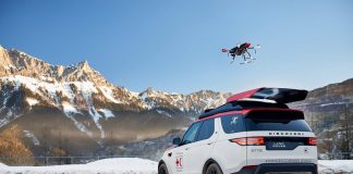 Land Rover sa dronom