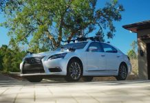 Toyota selfdriving Lexus