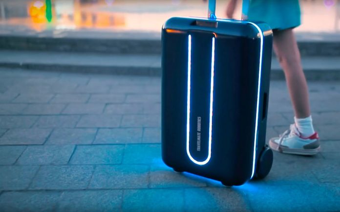 travelmate robot kofer