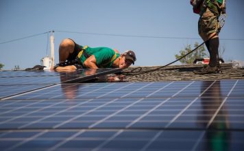 Tesla Panasonic solarni paneli