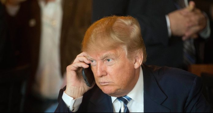 Telefon Donalda Trampa