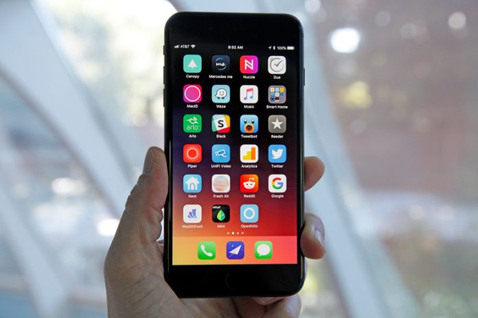 iPhone 9 bi konačno mogao biti objavljen 15. aprila